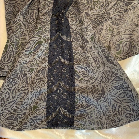 Abercrombie & Fitch Cold Shoulder Top - Picture 5 of 7